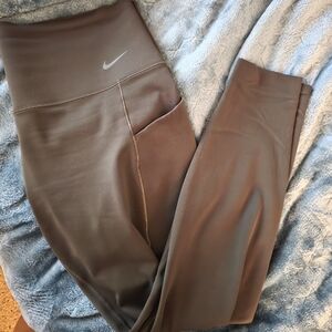Nike Green High-Waisted Leggings